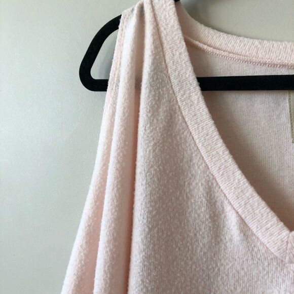 Chaser Fuzzy Textured Cold Shoulder Sweater - Picture 5 of 9